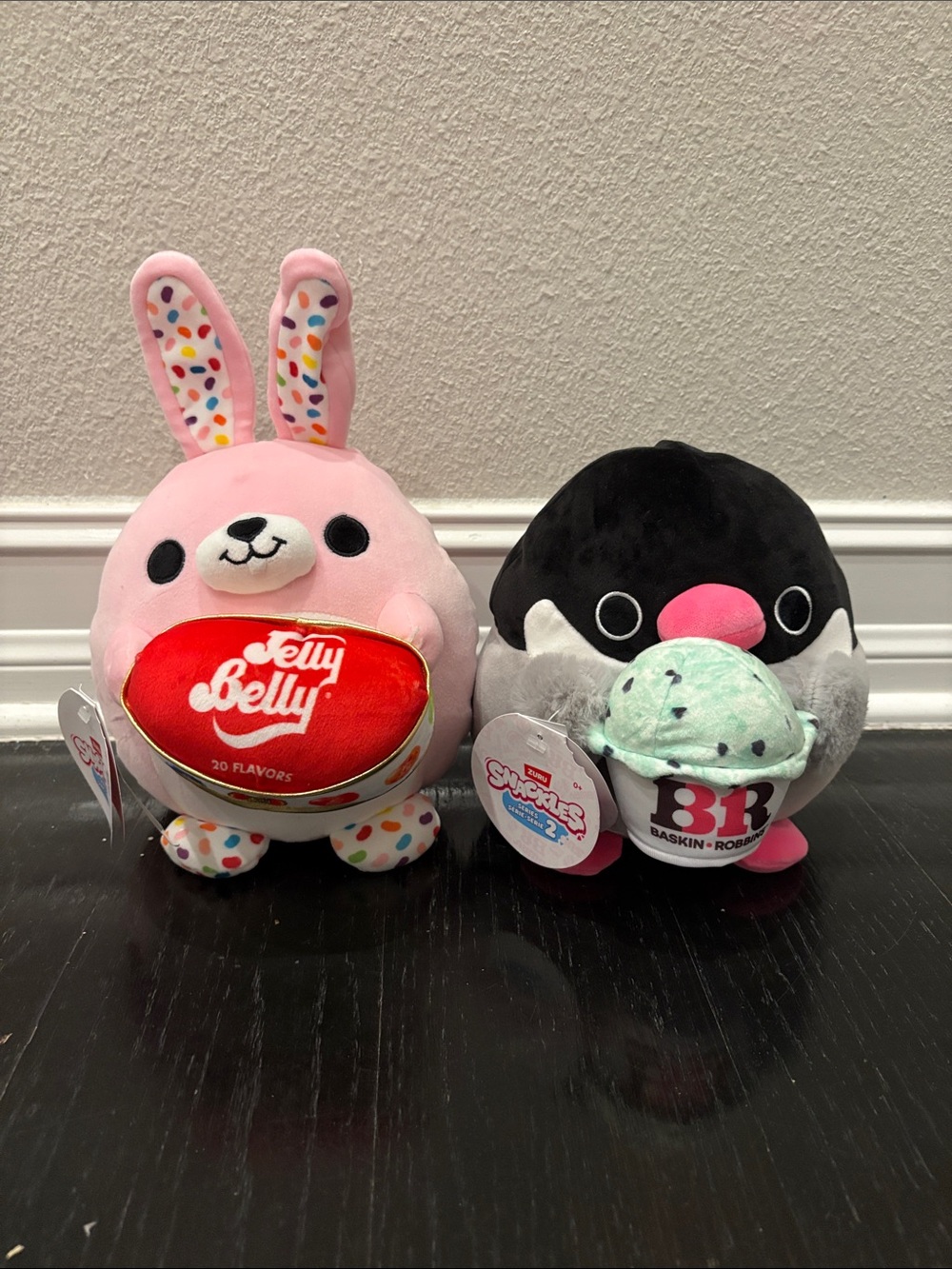 Zuru Snackles Series2-Flossie(Jelly Belly) n’ Penelope(Baskin Robbins)8”plushies